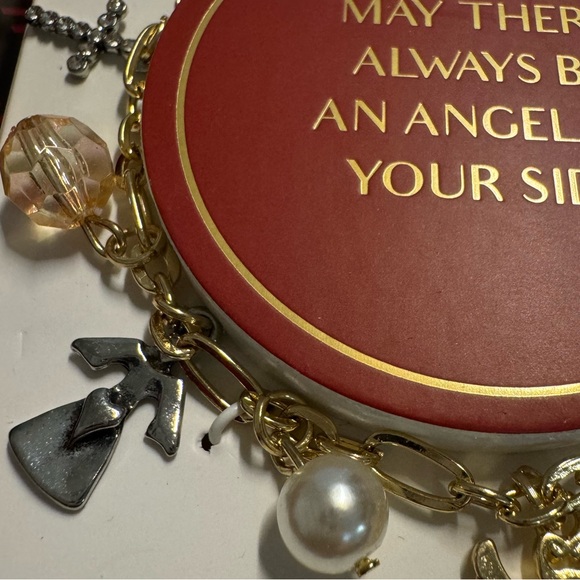 “MAY THERE ALWAYS BE AN ANGEL BY YOUR SIDE”CHARM BRACELET - Picture 8 of 15